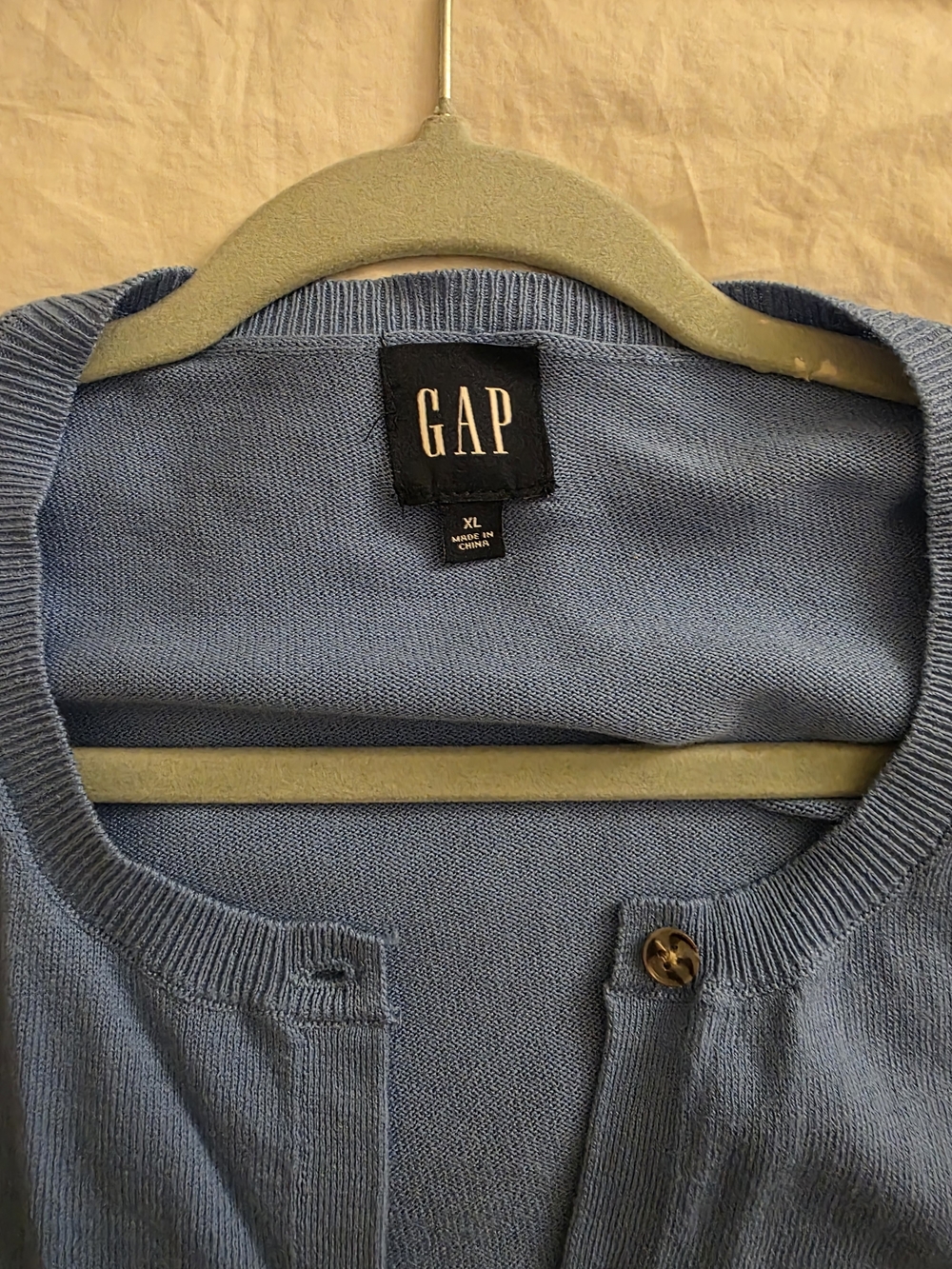 GAP Women's Light Blue Crew Cardigan Sweater